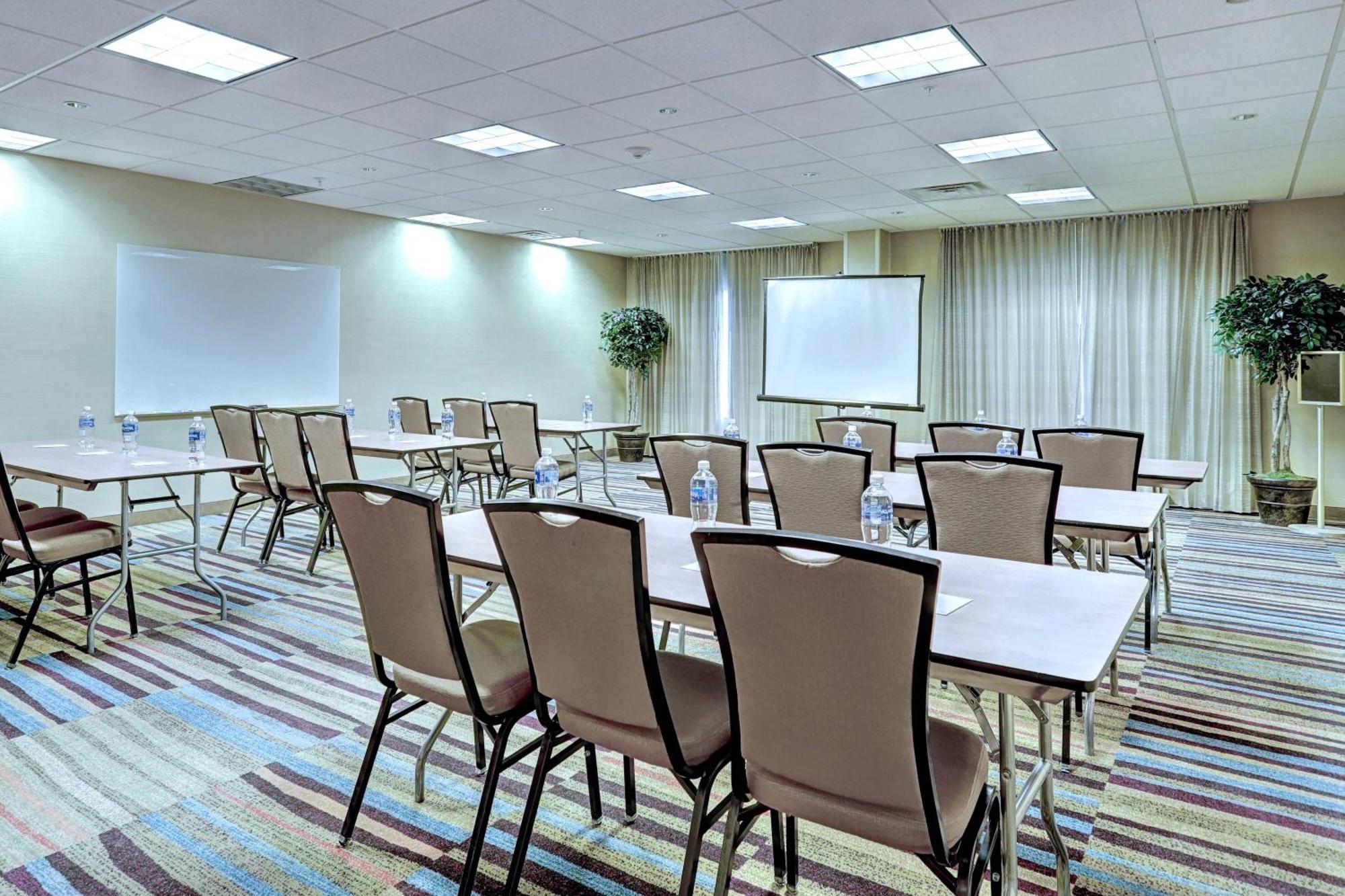 Fairfield Inn & Suites By Marriott Edison - South Plainfield Eksteriør billede