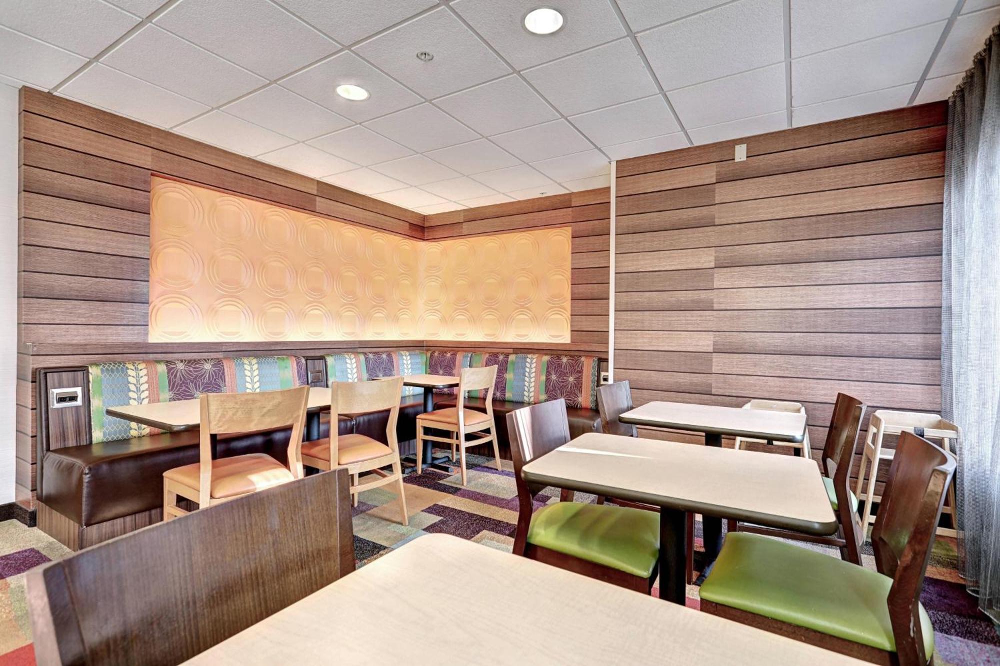Fairfield Inn & Suites By Marriott Edison - South Plainfield Eksteriør billede