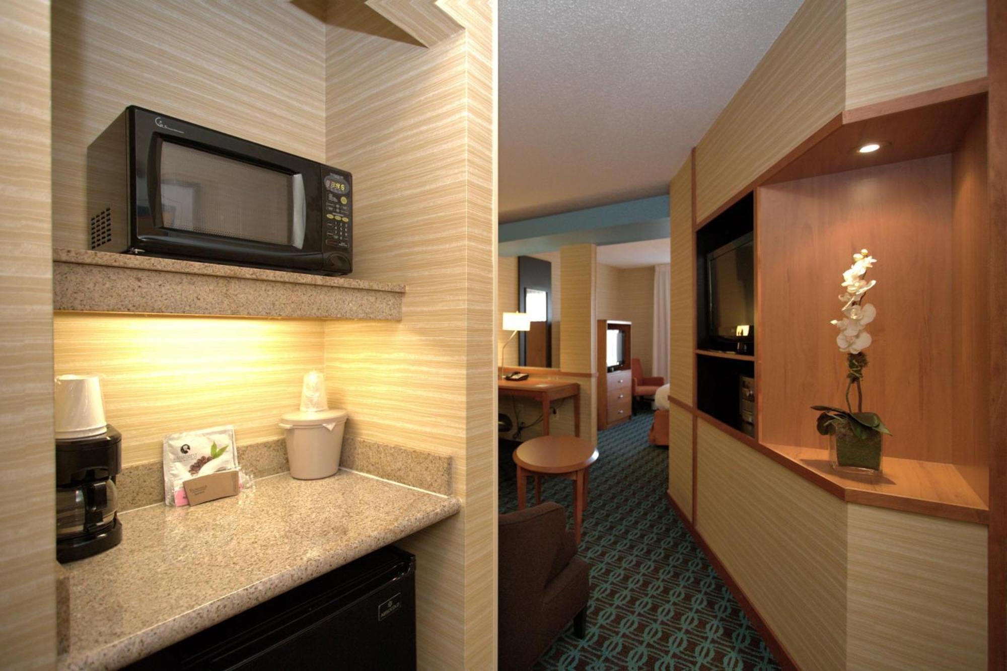 Fairfield Inn & Suites By Marriott Edison - South Plainfield Eksteriør billede