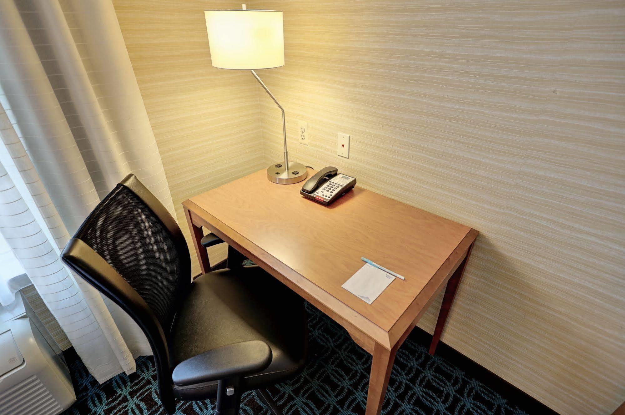 Fairfield Inn & Suites By Marriott Edison - South Plainfield Eksteriør billede